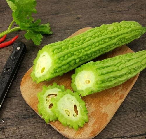 陇南吃瓜网红是谁,揭秘瓜乡美食魅力